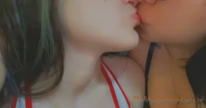 No les gustar a darnos picha a las 2 tengo demasiadas ganas de mamar