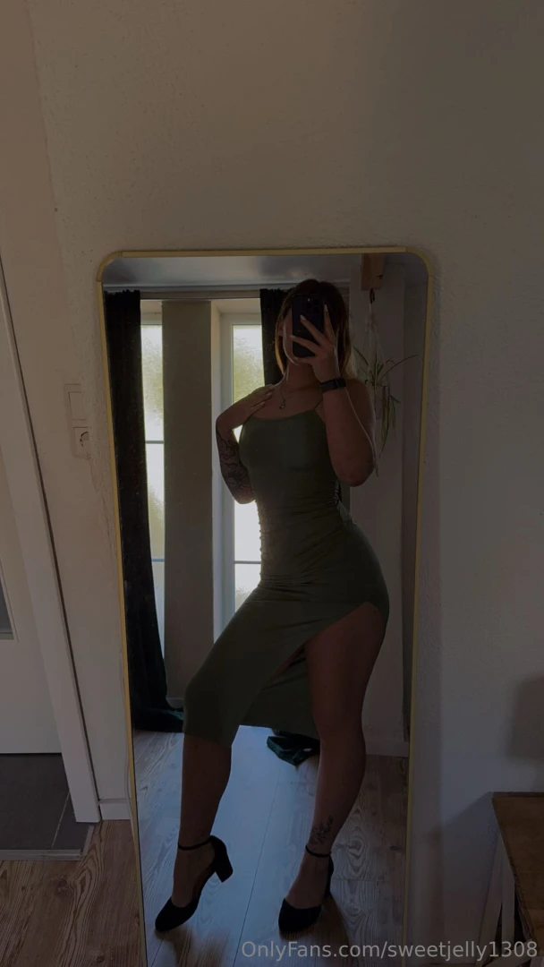 Werf doch mal einen blick unter meine kleider part 1 