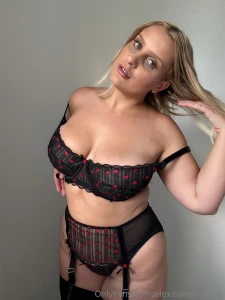 I was super lucky to be gifted this set as part of a collaboration part 15