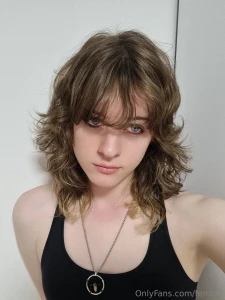 Alt pose from my post recent post on twitter 3 anyways i m super busy