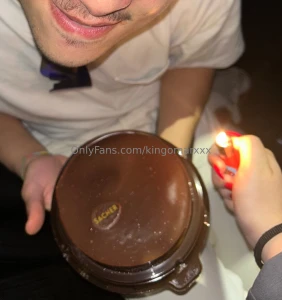 Oggi il compleanno del vostro padrone today is your master s birthday