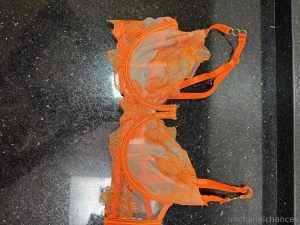 Orange set too babe 100 only