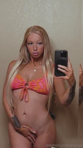 Cum play w me stop being so shy and say hi in my dms