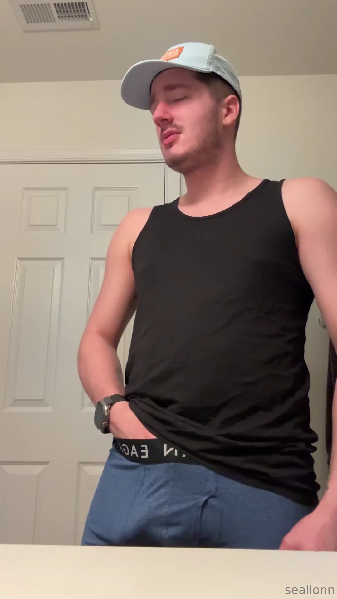 Straight frat bro wakes up at 4 am and find you in the bathroom horny 