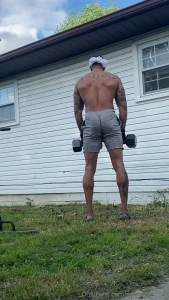 Don t lift for looks i build my back so i can pin you down hold you