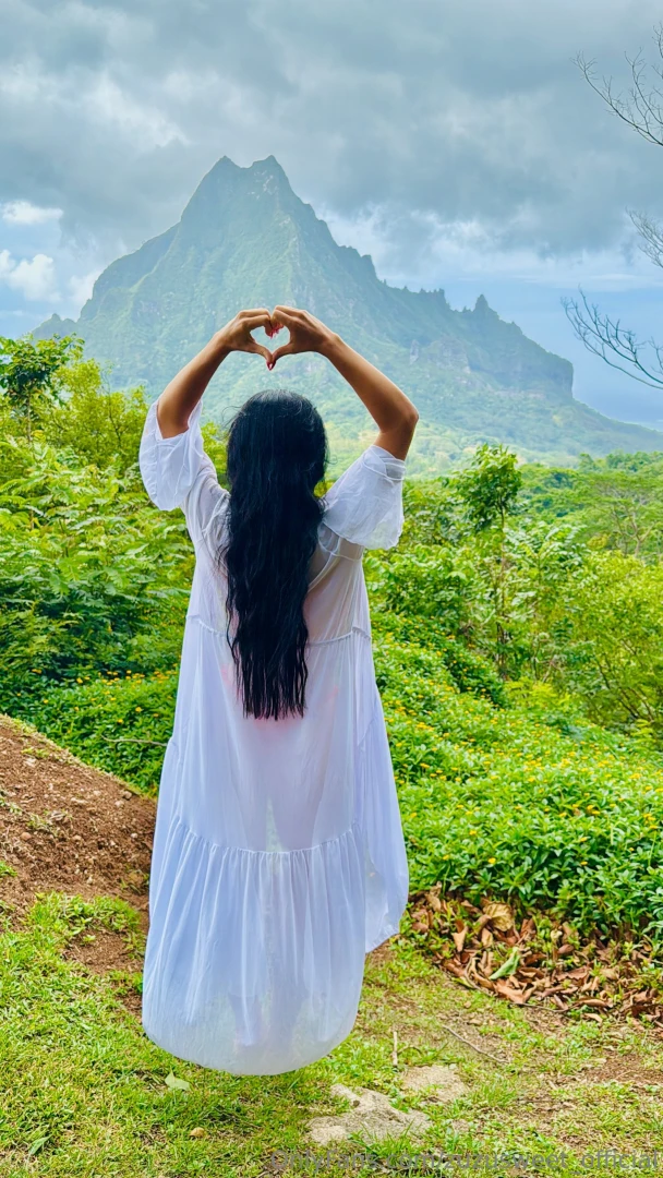 The beauty of moorea travelbuddies part 1 