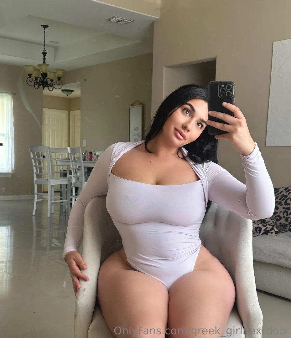 Happy friday babes meet me in my dms today for fun 