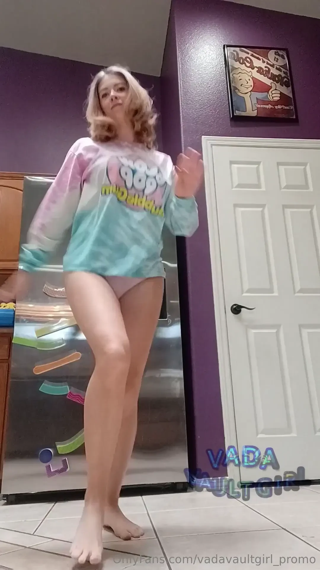 How many licks does it take to get to the center of this blow pop 