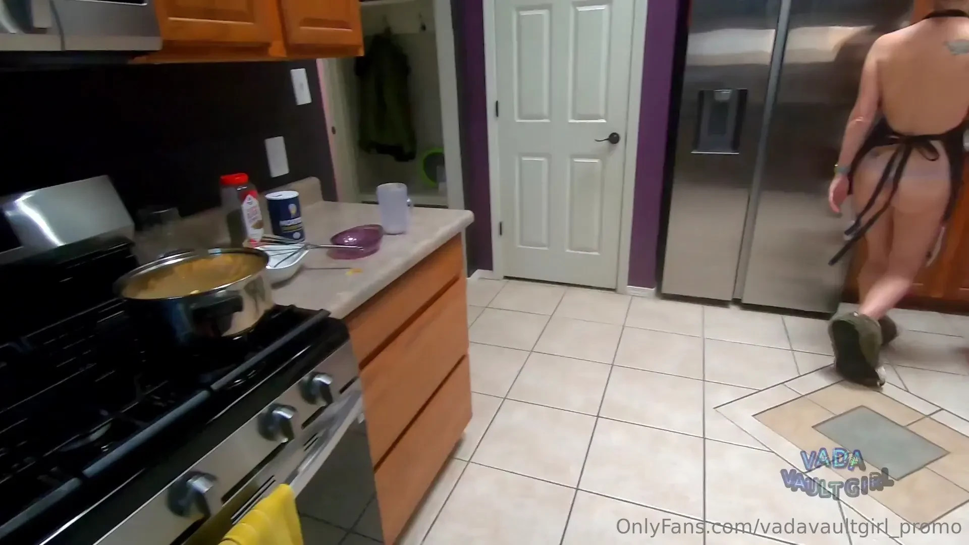 I m cooking up some tasty mac and cheese in today s video follow along 