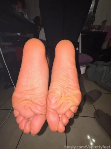 Press your lips against these sweaty soles part 5