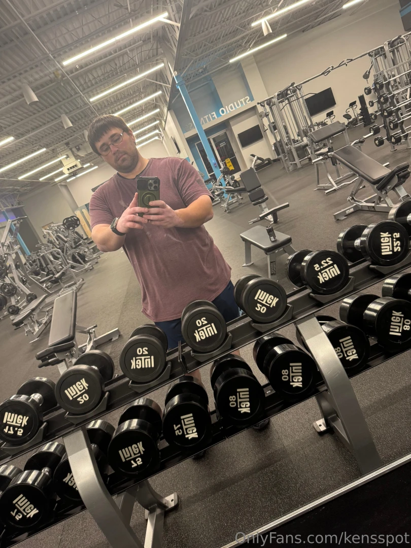 Back and tries today need to lose about 30 lbs wish me luck 