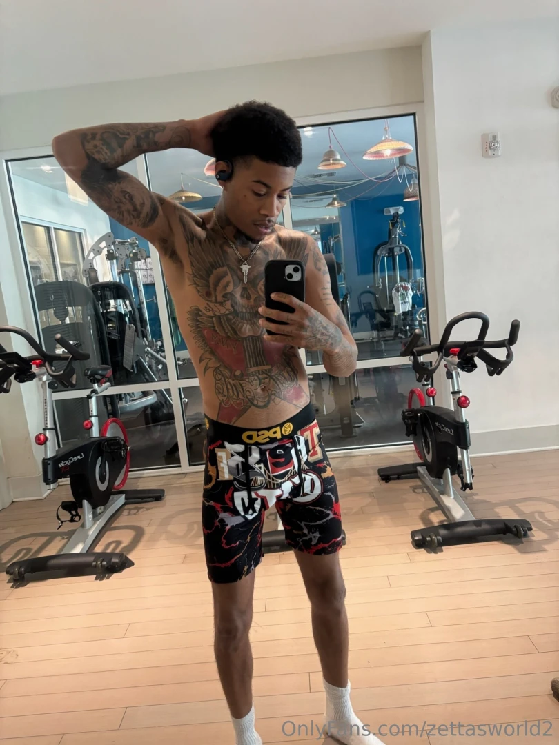 Who s in the mood for a special show tonight 