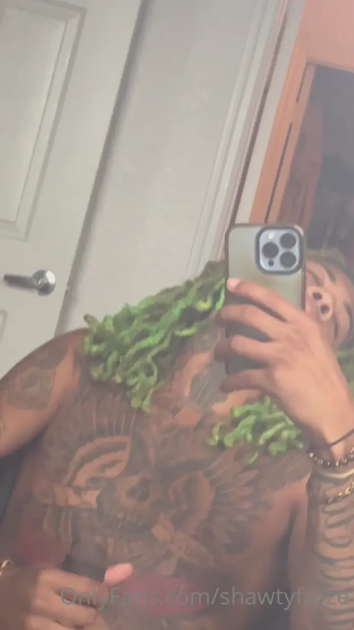 Wat would you do if you walked in on me doing this unlock video in 