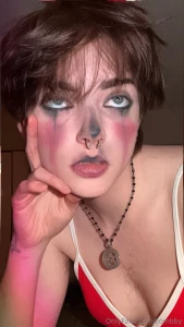 Aaaaaand i smeared the makeup all over my face lolz