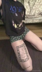 In my minecraft boxers first post be nice xx part 5