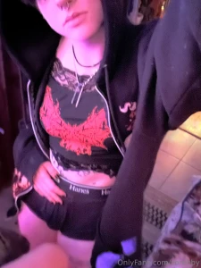 Take my hoodie off part 2