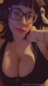 Really wishing someone was playing with my titties rn