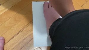 Hello everyone i d like to introduce my new foot model brianna brianna