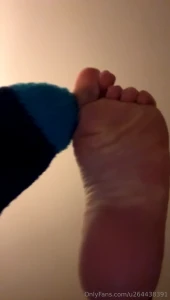 Sexy sexy hot hot soles tips highly appreciated