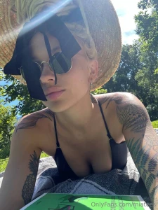 This girl is crazy don t believe me try her out kayonnet