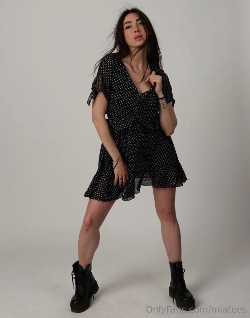 I love dresses that gives a good access himiatila 