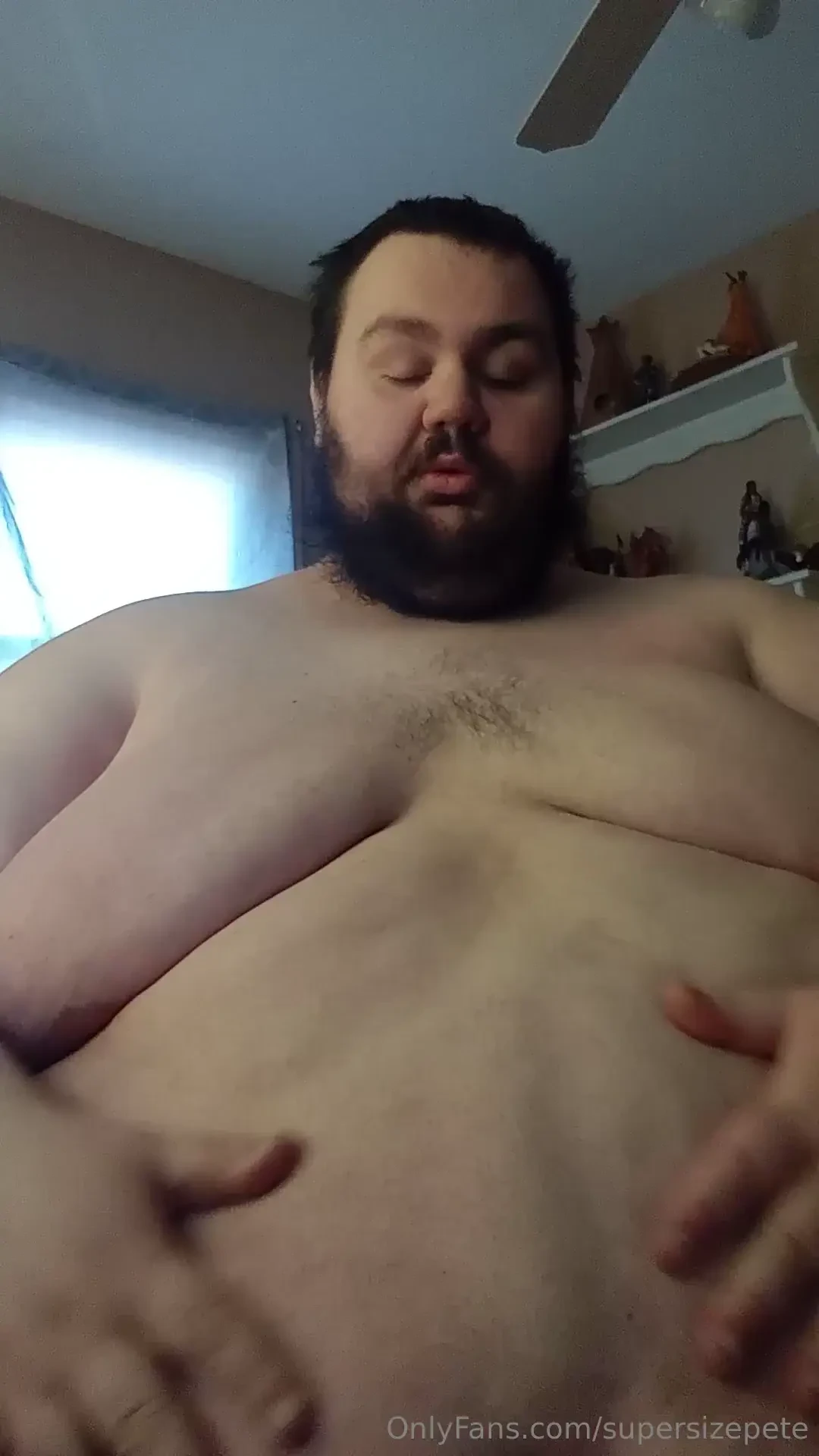 Belly and fupa shaking 