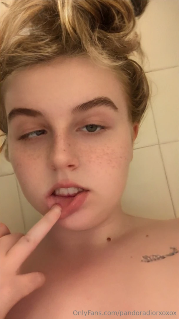 Live from my bathtub show some love part 1 