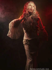 Bow before your queen or face the consequences of your choices vampire part 11