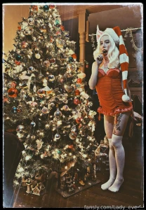 Lady eve s naughty advent calendar - day 12 please please can i drink part 8