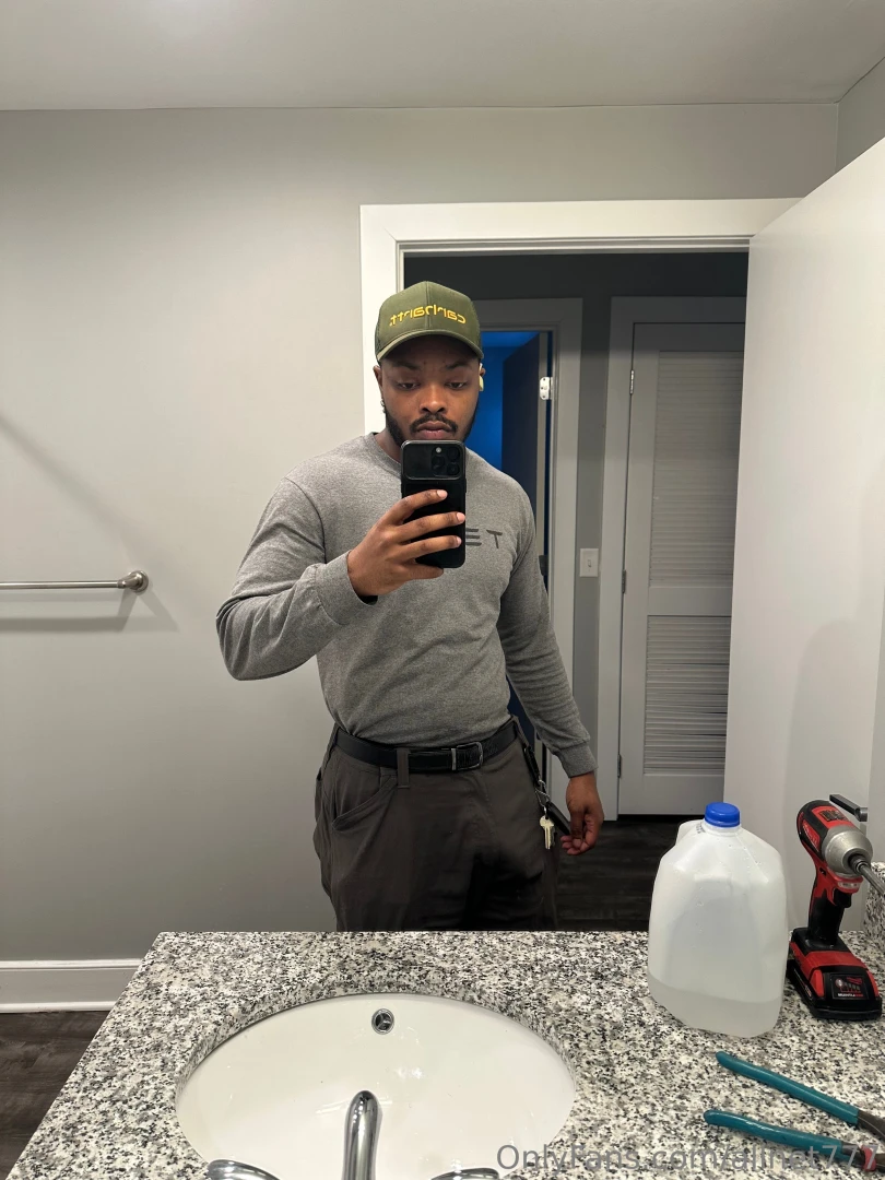 I m always horny at work can i stuff you on my lunch break part 1 