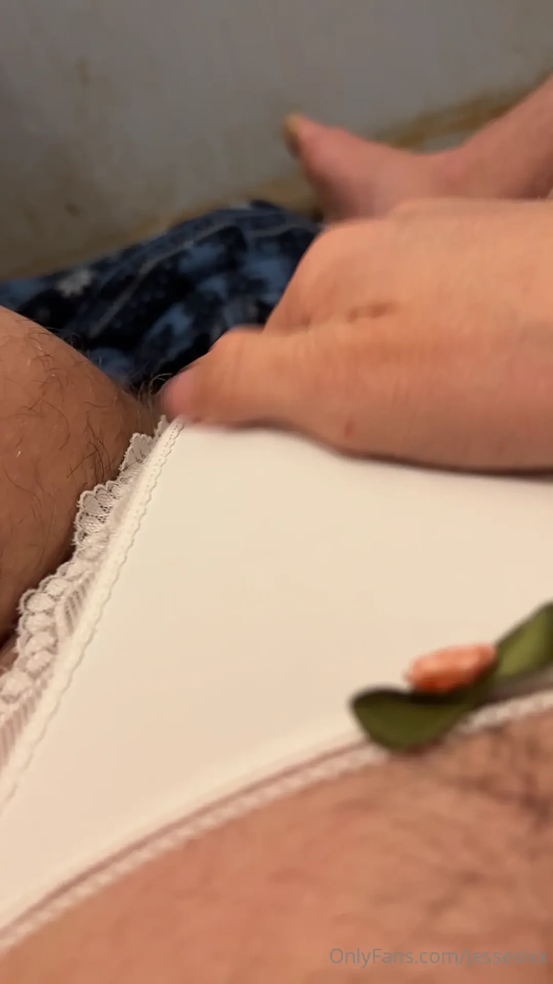 Girl plays with hairy cat in bathroom of party too horny to make it 