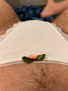 Girl plays with hairy cat in bathroom of party too horny to make it part 4