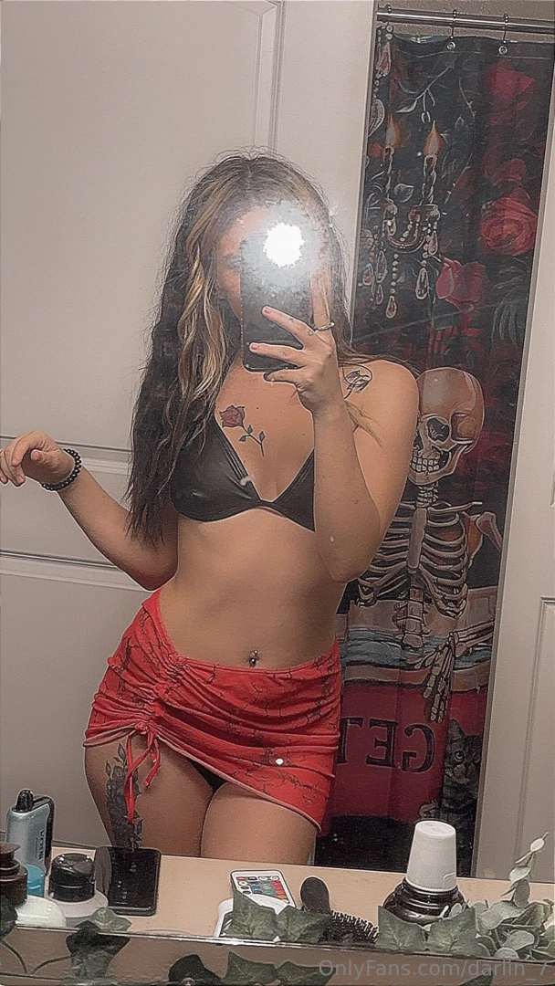 5 nude pic going for todayyy tip the 1 and get a nude pic in your dms 