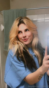 Live now babes come join