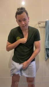 So horny i brought myself out to the terrace hope neighbors dont see