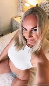 I ll be online tonight on my vip page come and chat with me and keep