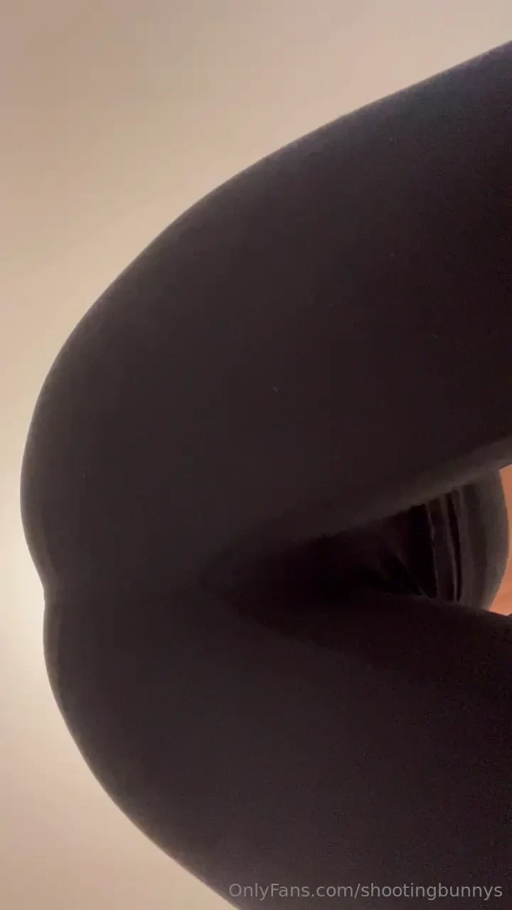Eggy in leggings i should be sitting on your face 