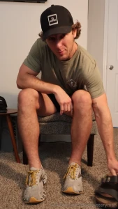 Would you be waiting for me to undress and worship my stinky feet