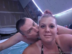 Hot tub naughtiness with laceysparkles part 8