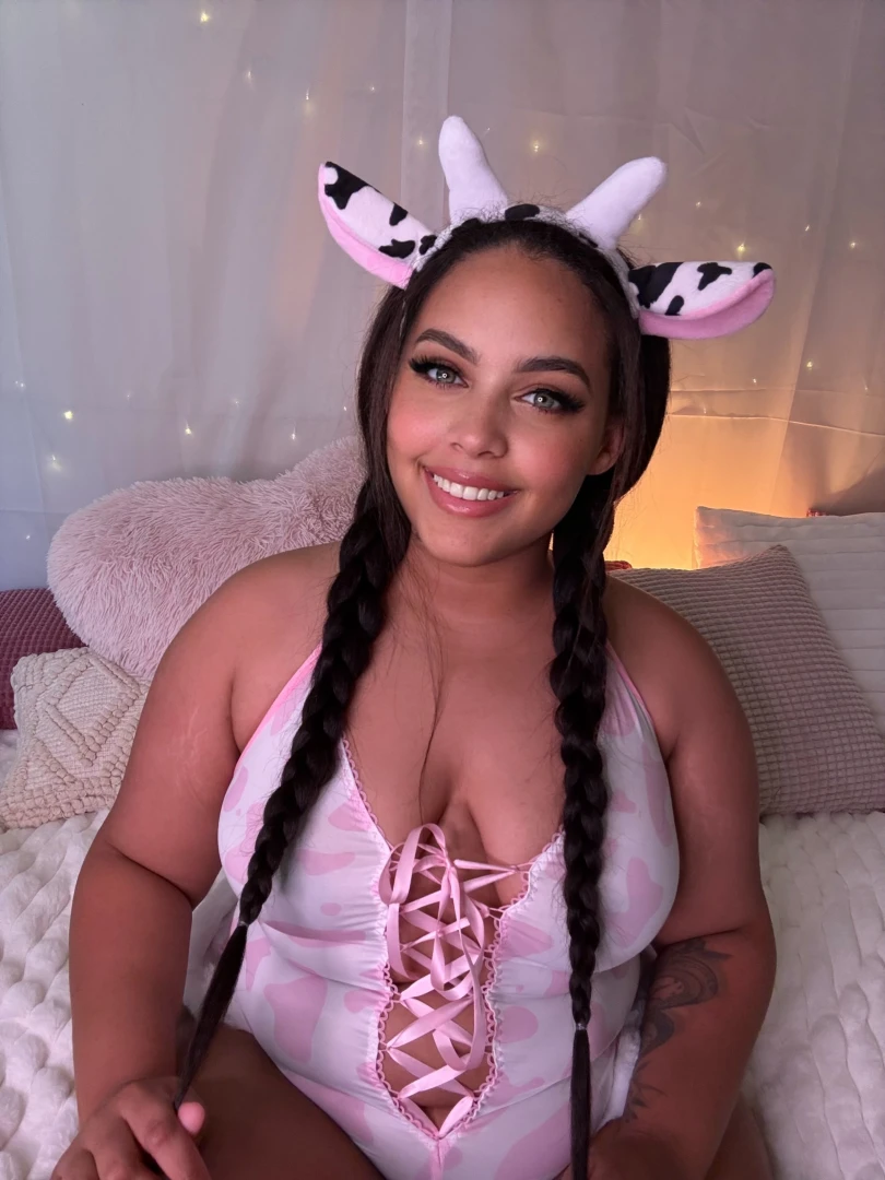 Do i look breedable today or extra breedable 