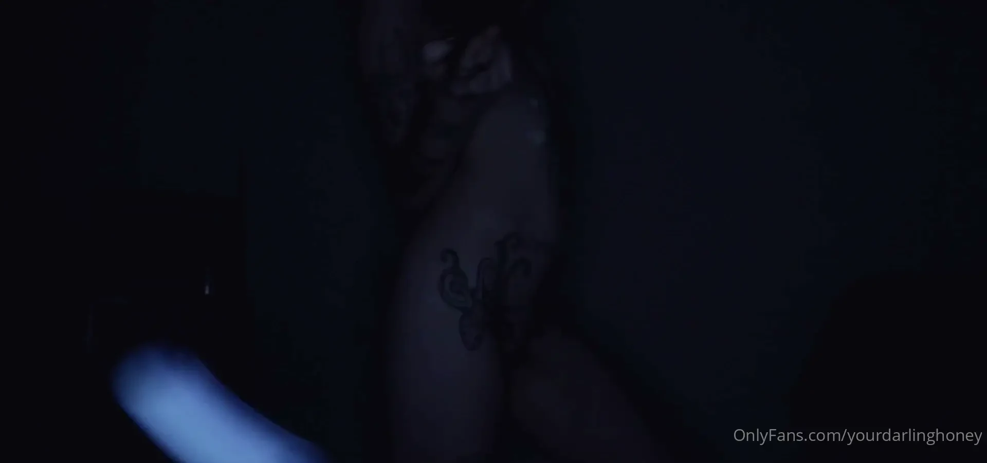 Hands up if you d play in the dark with me 