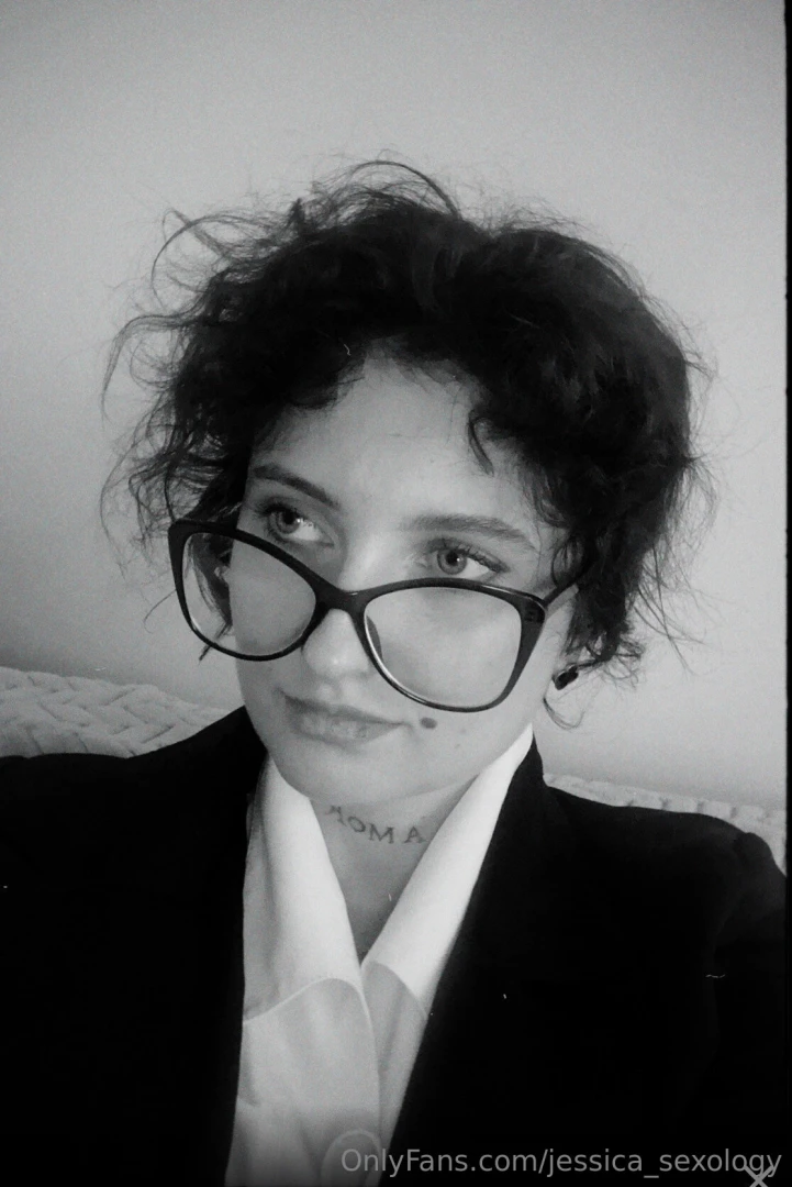 I am a very business woman 