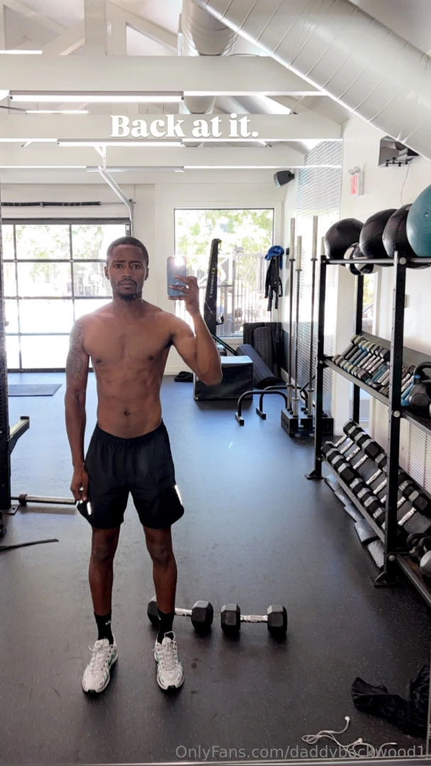 Back at it onlyfans com daddybackwood daddybackwood 