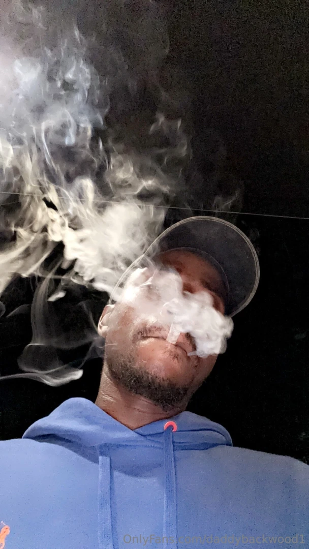 Smoke buddy wya onlyfans com daddybackwood daddybackwood 