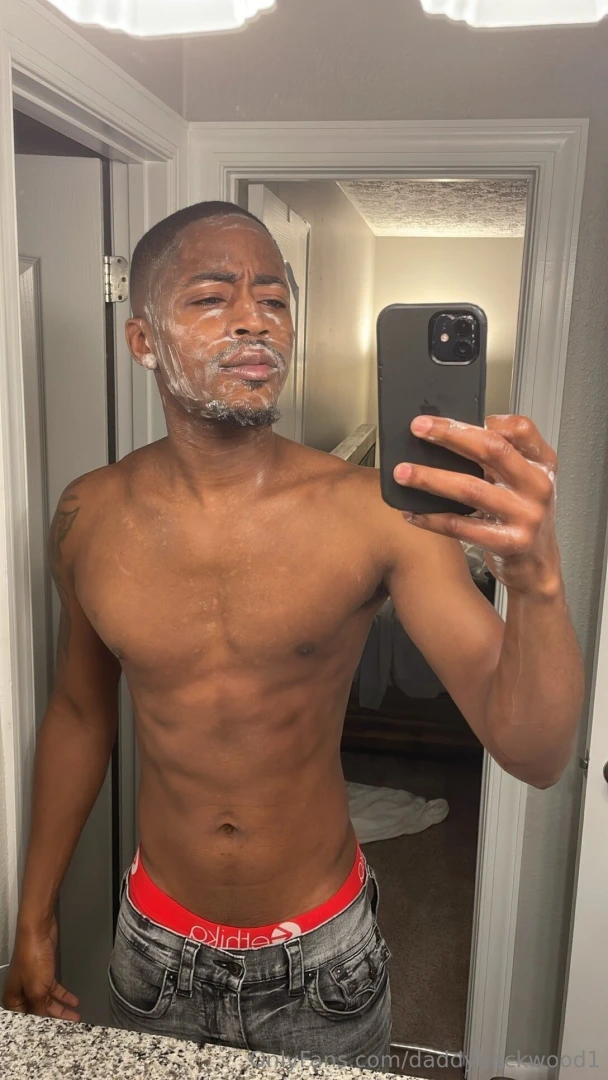 When you look good you feel good onlyfans com daddybackwood 