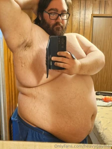 I love finding new or more prominent stretch marks on myself belly