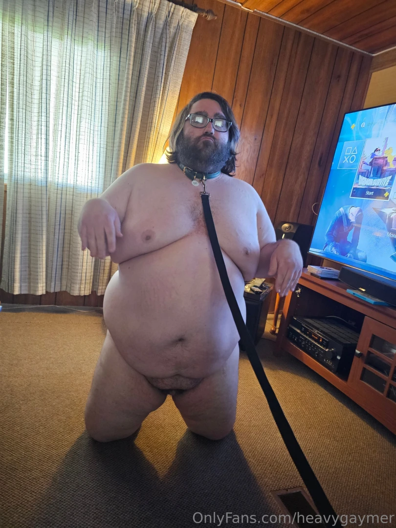 Just heading to the bedroom to make content 