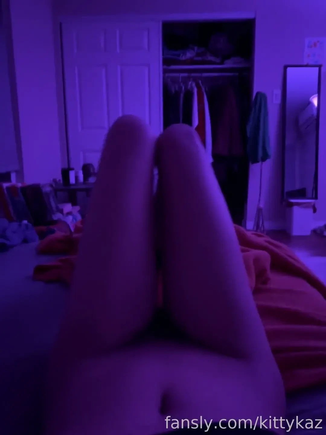 Your favorite needy degen boywife is back to her old gooning ways p i 