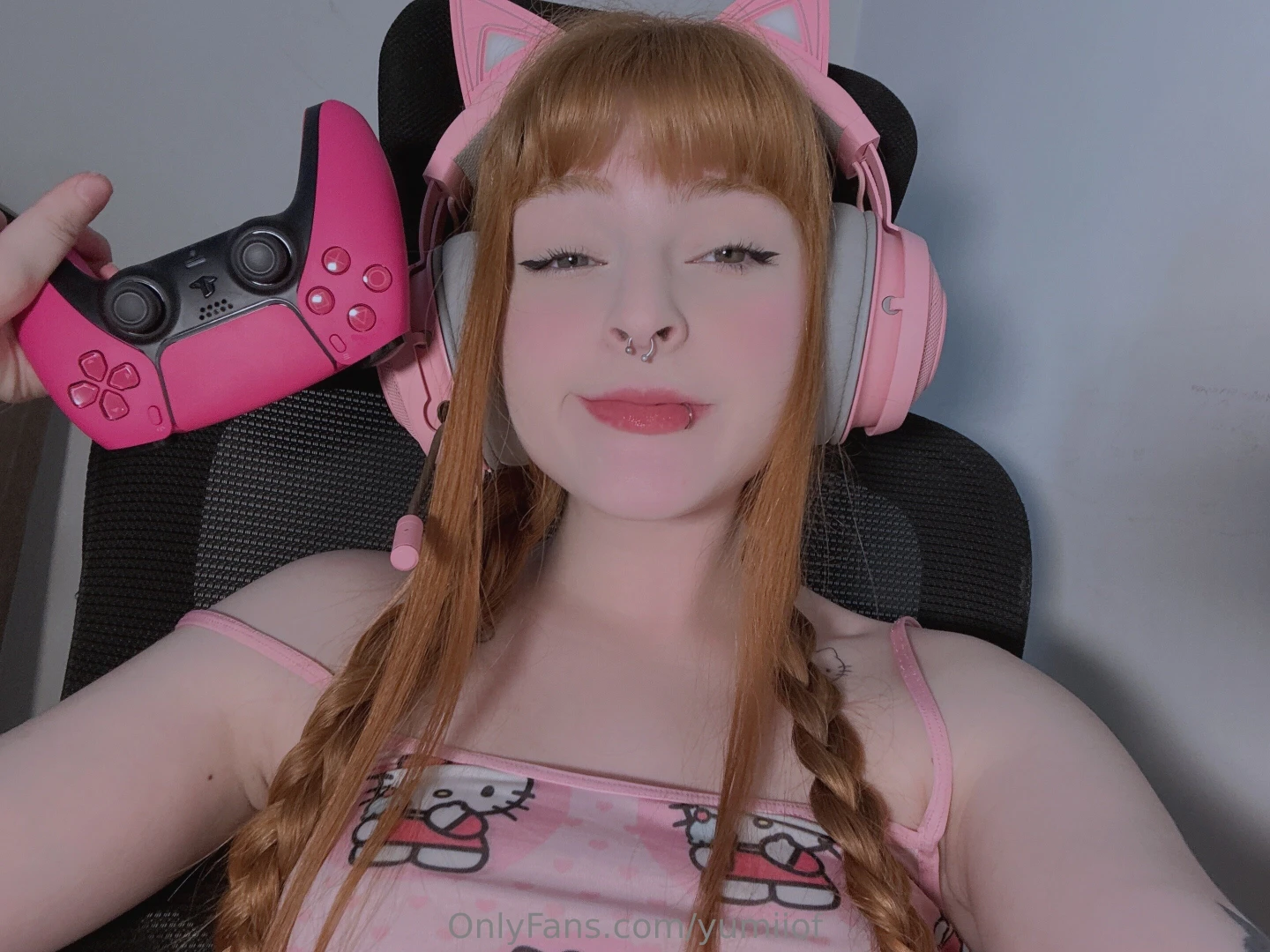 Hey daddy come play with your little girl i was being so naughty with 