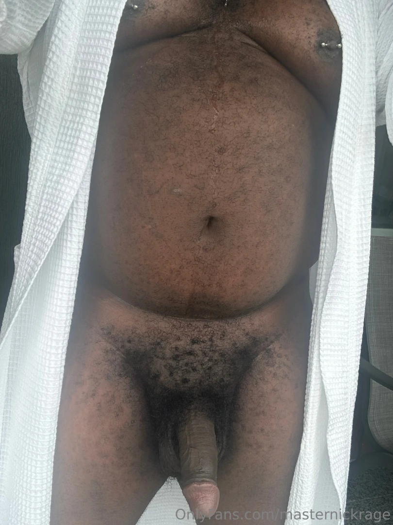 Daddy needs your holes 